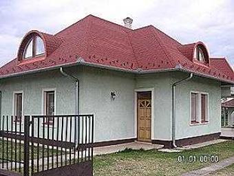 Detached House by Lake Balaton Vonyarcvashegy