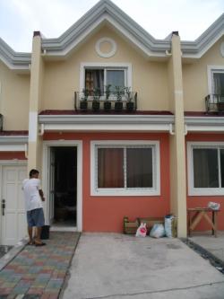 Nicole TownHouse Globe Asiatique Binangonan