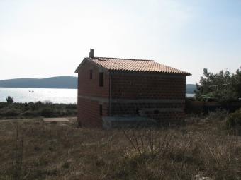House ,only 70 from the sea! Medulin