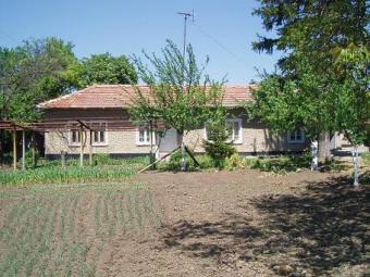 House -Metodievo village(Dobrich Metodievo Village