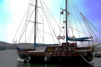 MOTORSAILOR GULET SAILBOAT Bar