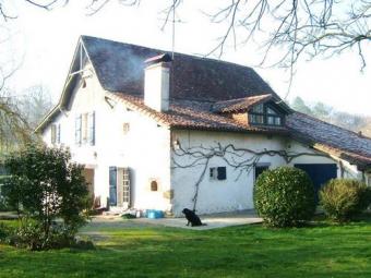 Traditional house West South Of France