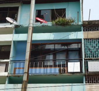 Shop House in Mid Sukhumvit Bangkok