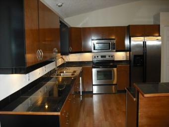LIVE IN STYLE IN SUNNY FLORIDA! Pt Saint Lucie