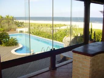 Stunning location, beach front Saquarema