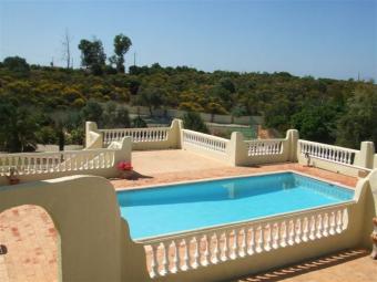 Want to live in paradise? Portim�o