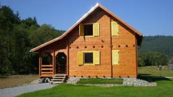 4 timber houses for sale in Tran Zetea