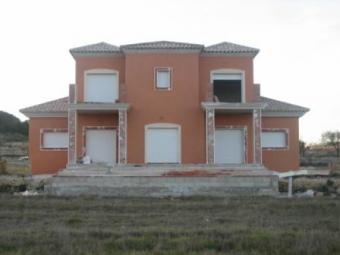 Brand new villa on 11000sqm plot Monovar