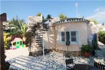 Neat, small family villa Muntanya La Sella