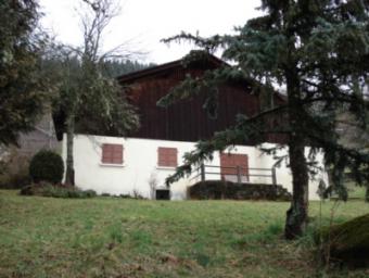 Old farm to restore Verchaix