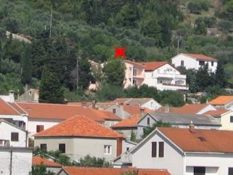 House on the sea in the town Pre Preko
