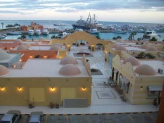 Seaview 2 BR in Marina Hurghada