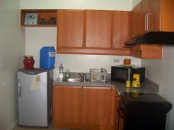 One-bedroom Condo Fifth Avenue Makati