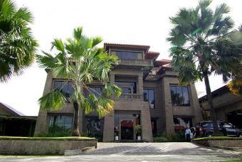 Office & warehouse for sell Denpasar