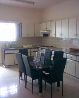 F/F 3 BED FLAT LIMASSOL 500EURO Limassol