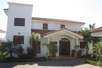 Ocean View Villa Pochomil