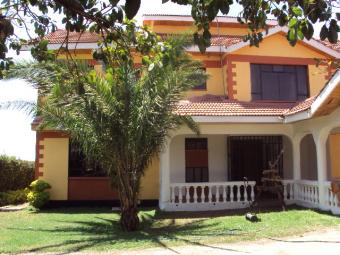house to let- Naka Estate Nakuru