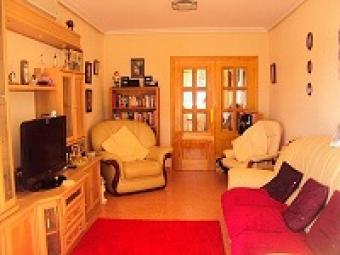 4 bed 2 bath penthouse apt. Los Montesinos