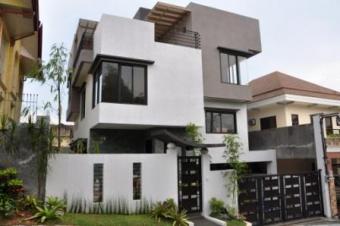 House for Sale QC 3BR, Roof Deck Quezon City