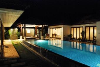 Luxury Pool Villa close to Beach Ko Lanta Yai