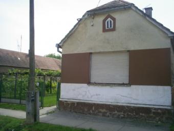 farmhouse for sale Dravastara