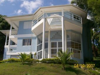 Blue mansion - Green condo - Rio Niter�i