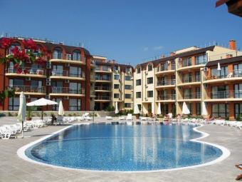 Luxury apartment with pool Nesebur