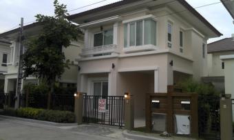 Brand new house for rent Bangkok