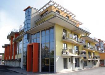 Amazing beachfront complex! Ravda
