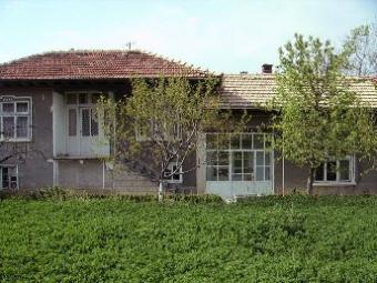 HUGE BRICK BUILT HOUSE Shumen