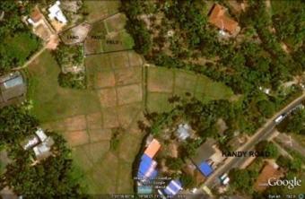 Land with a paddyfield Kadawatha