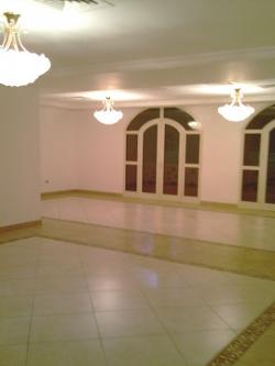 Nice 3 BR Apt . close to the Bea Masiela