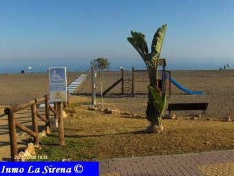 Great ground flat 300 from beach Benajarafe