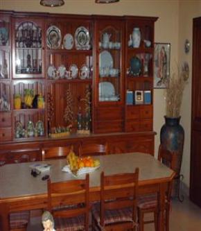 3 Bedr Terraced House St Julians St. Julian`s