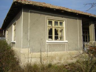 House to renovate Bulgaria Novosel