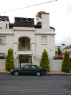 Villa for rent furnished or semi Amman