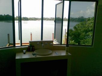 House at  Bolgoda Lake Rent Moratuwa