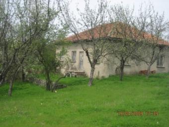 House with 2000 sq.m land Chorbadzhiysko