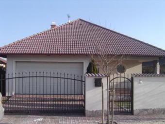 urgent to sell 220m2+660m2 Budapest