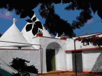 ITALY APULIAN TRULLI 72017