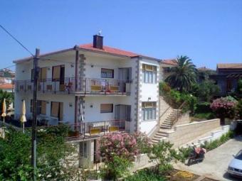 Apartment house 30m from the sea Trogir