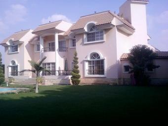 villa for rent semi furnished Shiekh Zayed City