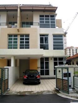 MOONSTONE SEMI-D HOUSE FOR RENT Moonstone