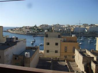 Sea view flat  Bargain Property Marsaskala