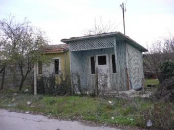 TWO WOODEN BUNGALOWS SET ON 1300 Kavarna