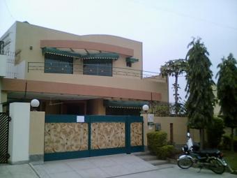 DHA PHASE VIII 10 MARLA 4 BED Lahore