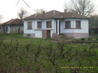 DETACHED HOUSE WITH 3600 BUILDIN Kavarna,8 Km From Black Sea
