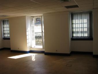 office to sell downtown Lisbon Lisbon
