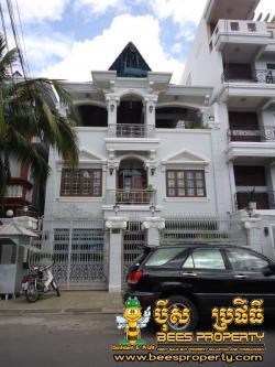 WESTERN STYLE VILLA FOR RENT LOC Phnom Penh