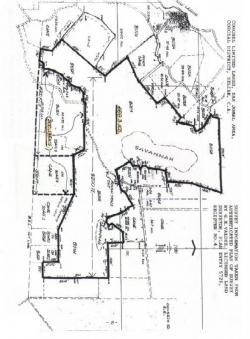 685 acres Corozal District